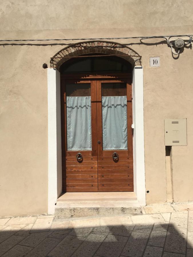 Апартаменти Le Volte Nel Borgo Термолі Екстер'єр фото